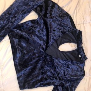 Blue velvet long sleeve crop